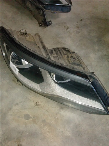 far dreapta Volkswagen Tiguan an 2014