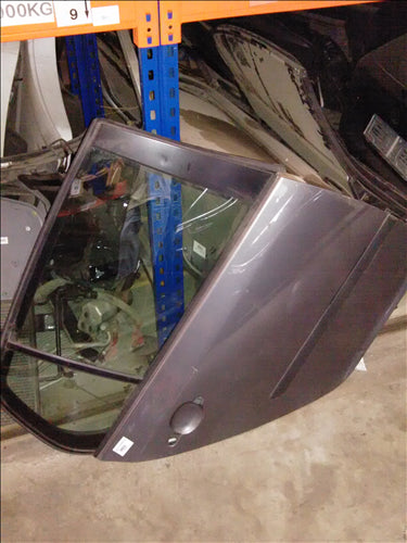 usa dreapta spate si geam si macara mecanica Volkswagen Golf 5