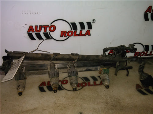 injectoare set si rampa Skoda Octavia 1 1.6S