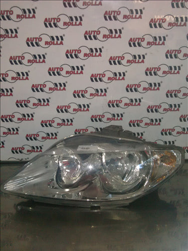 far stanga Seat Exeo, an 2010