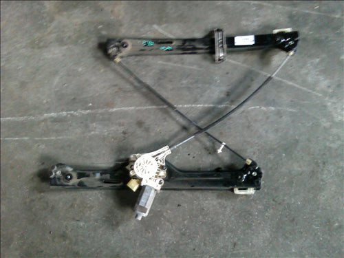 macara electrica stanga fata BMW X5 E70 an 2008