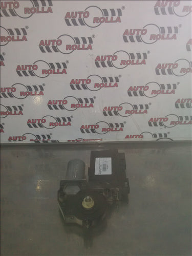 motoras macara usa stanga fata Volkswagen Passat B6, an 2007