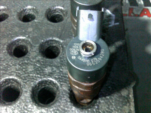 injectoare 2 buc Peugeot Boxer 2.2HDI an 2004