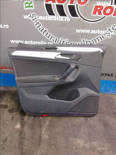 tapiterii usi interior fata si spate Volkswagen Tiguan an 2017