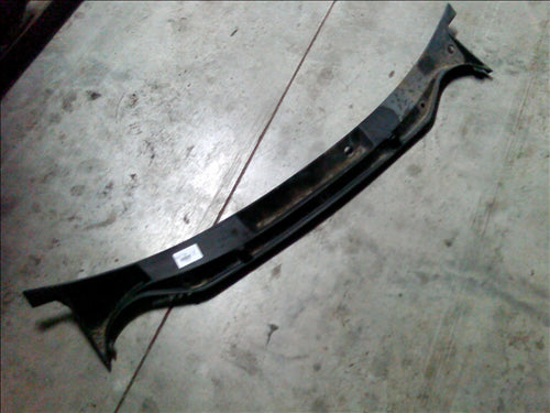 grila parbriz Skoda Fabia an 2005