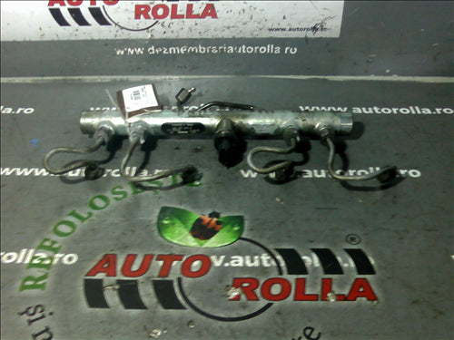 rampa injectoare Citroen Jumper 2.8D an 2004