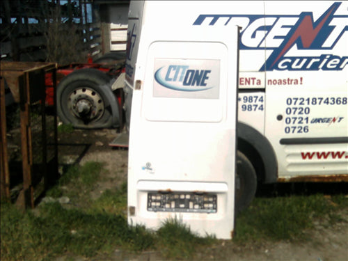 usa stanga spate mica Mercedes Sprinter