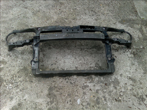 tragar fata Volswagen Polo, an 2004