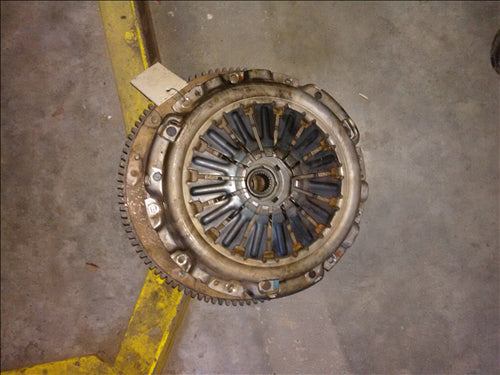 ambreiaj complet Nissan Navara 2.5D 2008