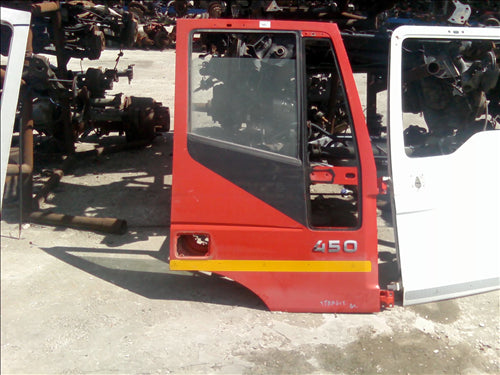 usa dreapta fata si geam si macara Iveco Stralis