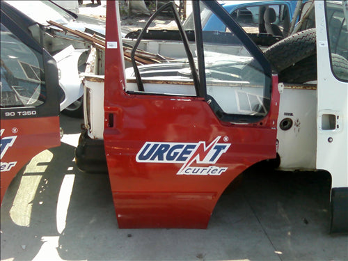 usa dreapta fata Ford Transit, an 2004