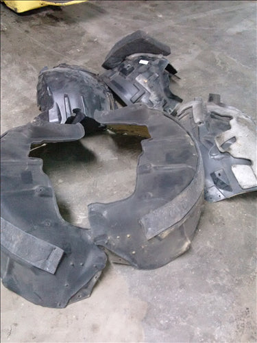 aparatori noroi spate dreapta fata Mercedes GLE coupe 350D, an 2016 AMG