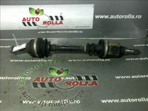 planetara stinga fata Renault Clio Symbol1.5DCI an 2010