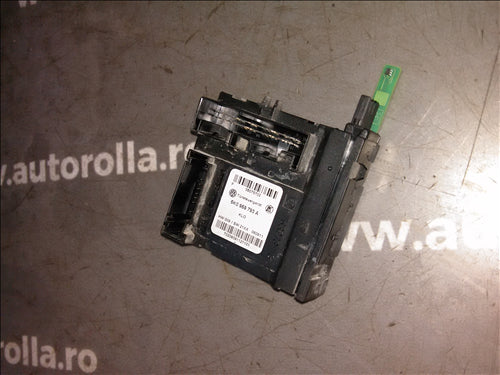 Modul comfort usa stanga fata Skoda Octavia 2 an 2011