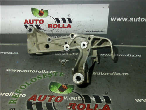 suport bascula dreapta fata Skoda Octavia 2, an 2011