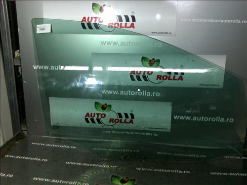 geam usa dreapta fata Mercedes Bclass