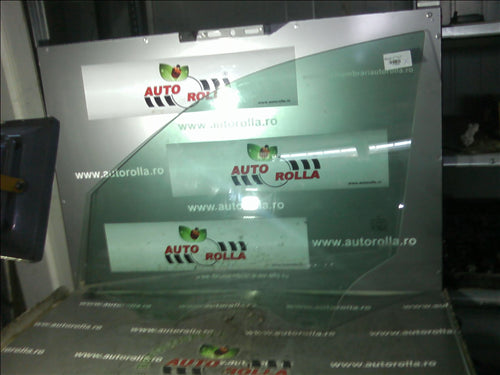 geam usa stanga fata Mercedes ML W166 an 2014