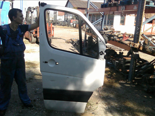 usa dreapta fata si geamuri Mercedes Sprinter