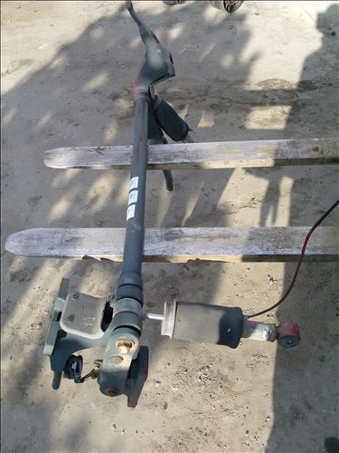 Perna cabina dreapta fata Iveco Stralis