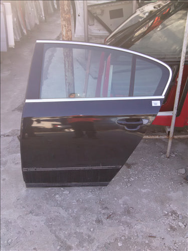 Usa stanga spate Volkswagen Passat B6