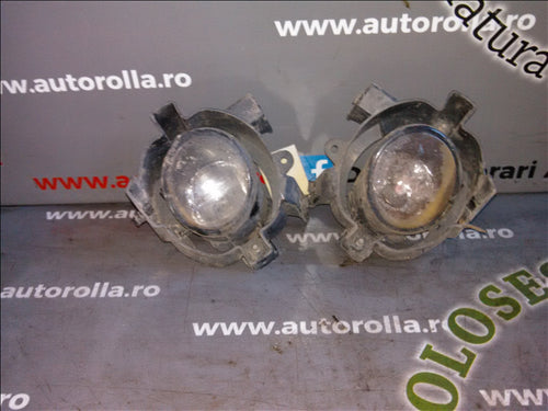 Set proiectoare Nissan Qashqai 1.5d an 2007