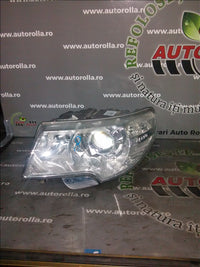 Far stanga cu xenon, urechi rupte Skoda Superb an 2011