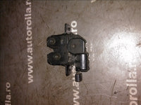 Cremaliera portbagaj Renault Megane III hatchback an 2010