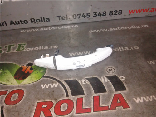 Maner exterior usa dreapta fata Ford Focus II