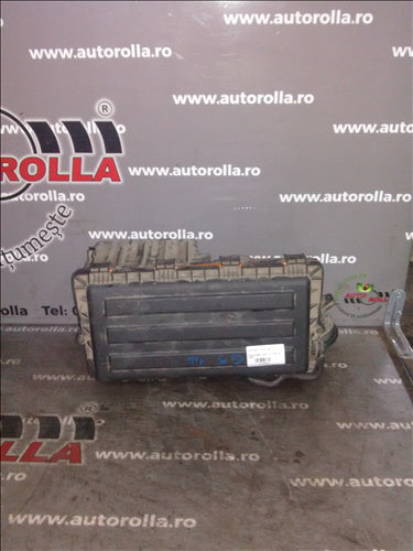 Carcasa filtru aer Volkswagen Golf V 1.4s an 2008