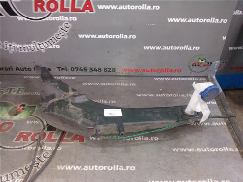 Vas lichid parbriz Peugeot 308 an 2015