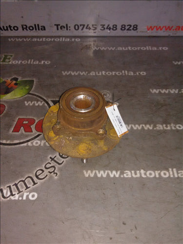 Butuc roata fata Mitsubishi L200 an 2011