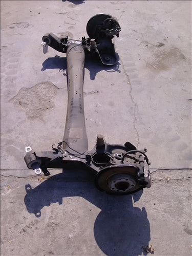 Fuzeta stanga spate Peugeot 308 an 2015