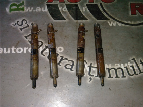 Injectoare 3 buc euro 4 Dacia Logan 1.5d