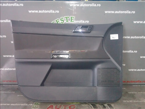 Tapiterie usa stanga fata Volkswagen Polo an 2005