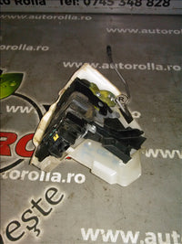 Cremaliera stanga fata Skoda Fabia an 2010