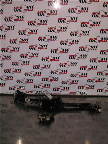 Role usa culisanta Ford Transit an 2016