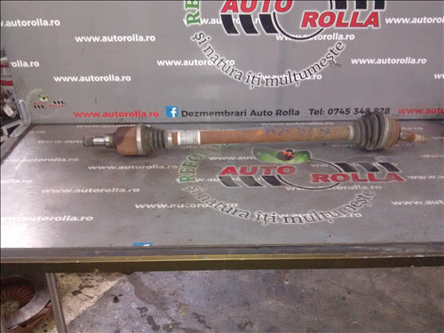 Planetara dreapta Peugeot 308 1.6 HDI an 2015