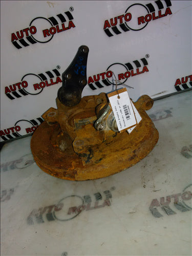 Fuzeta dreapta fata Mitsubishi L200 an 2011