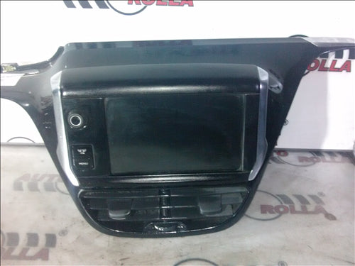 Navigatie Peugeot 2008 1.6D,an 2015