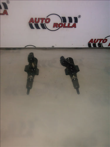 Injectoare 2 buc Volkswagen Passat B6 2.0D