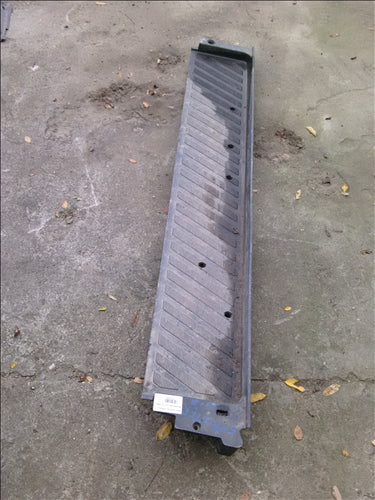 Scara plastica laterala Mercedes Sprinter an 2008