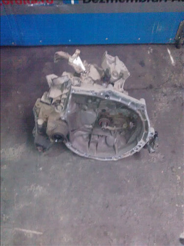 Cutie viteze Citroen C-Elysee 1.2S,an 2015