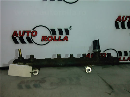 Rampa injectoare Renault Trafic 1.9D an 2007