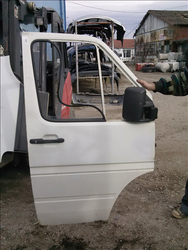 Usa dreapta fata Volkswagen LT35