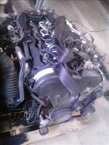 Rampa injectoare Audi A4 B8 2.0 TDI