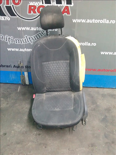 Scaun stanga fata (airbag sarit) Dacia Logan  an 2015