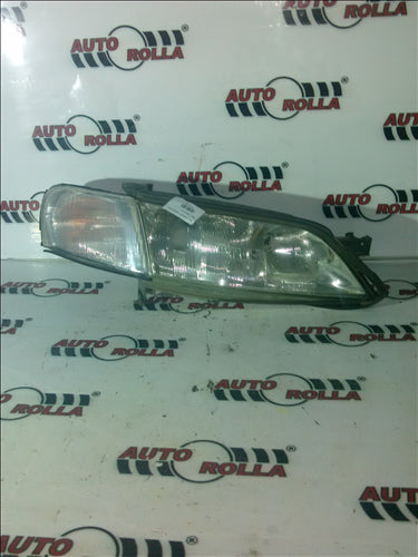 Far dreapta+ semnalizare Opel Vectra B