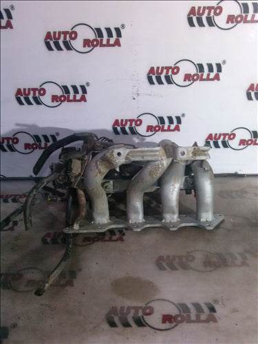 Rampa+injectoare Mitsubishi Space Star 1.6S an 2001