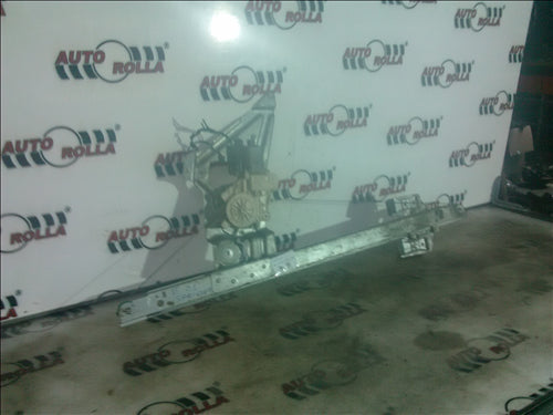 Macara stanga Mercedes Sprinter an 2008