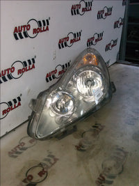 Far stanga (prindere rupta) Opel Corsa D